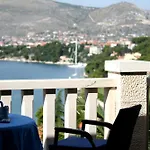 Sea View In Near The Τρογκίρ