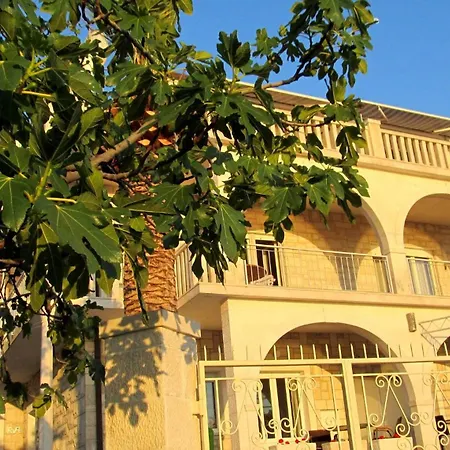 Sea View In Near The * 트로기르