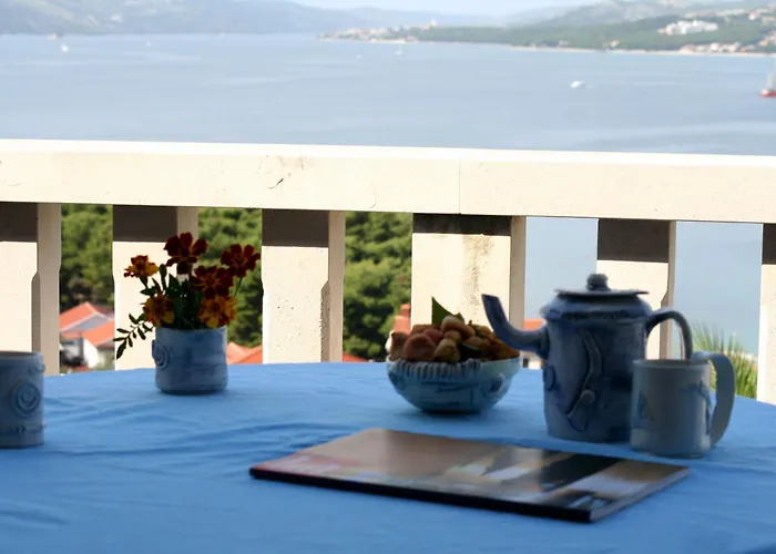 Apartment Sea View In Near The *