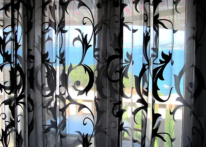 Apartment Sea View In Near The Trogir